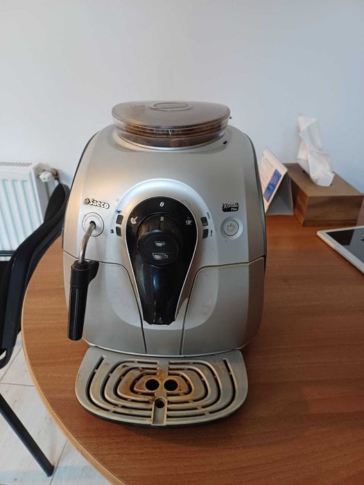 vând expresor saeco xsmall plus