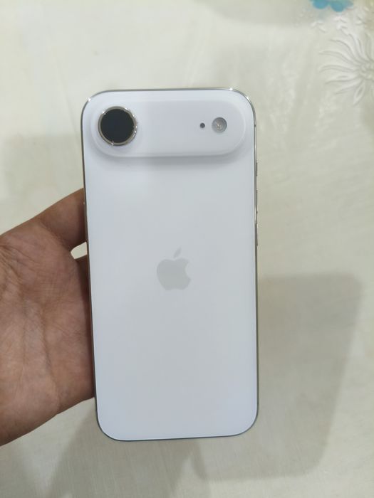 iPhone Air Silver