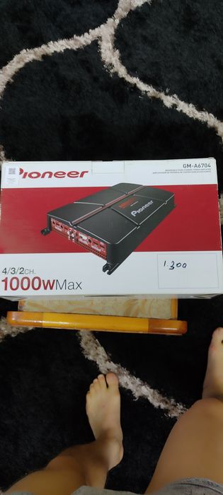 Продам усилитель в машину