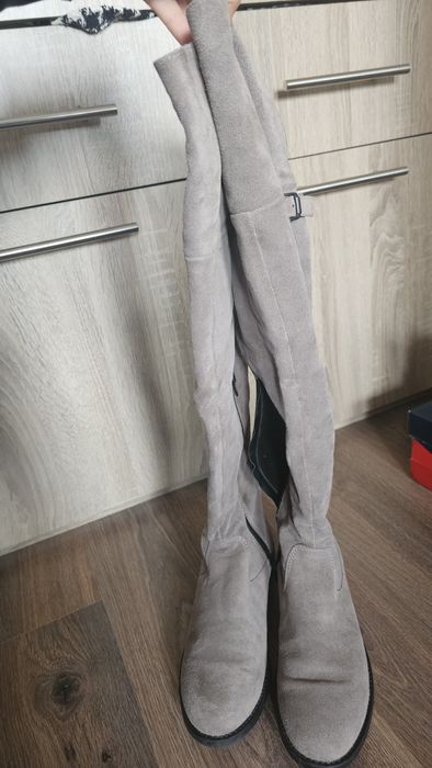 Дамски велурени ботуши Tamaris