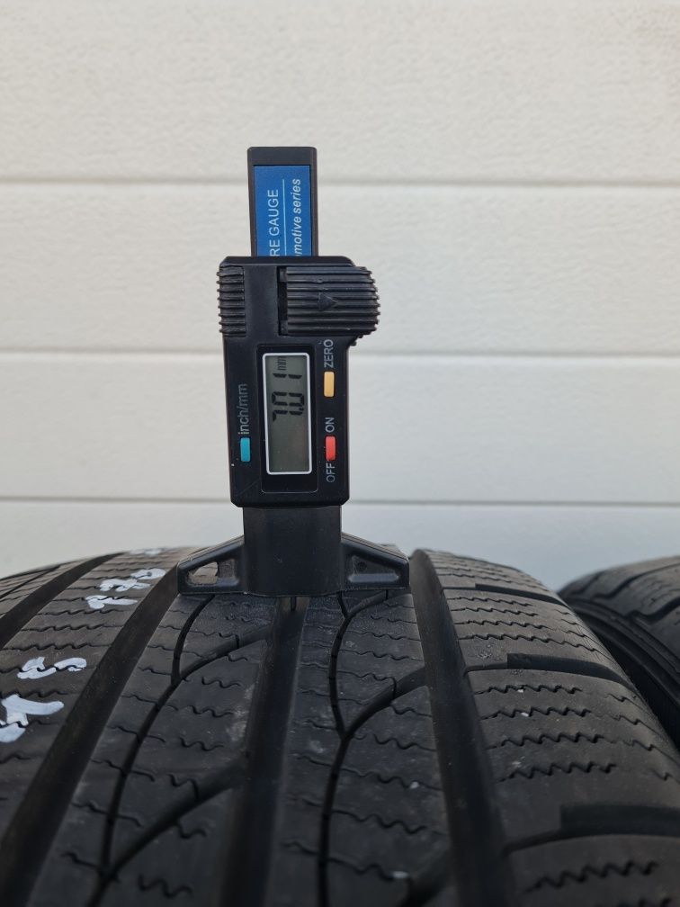 Зимни гуми 2 броя ROTALLA IcePlus 215 45 R17 дот 2910