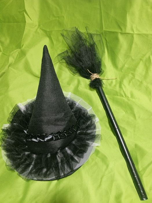 Метла, шляпа ведьмы в наличии и на заказ