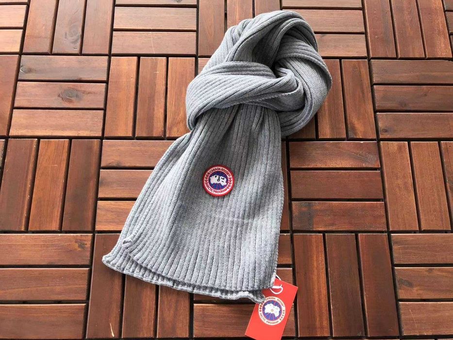 Set Caciula + Fular + Manusi Canada Goose Premium