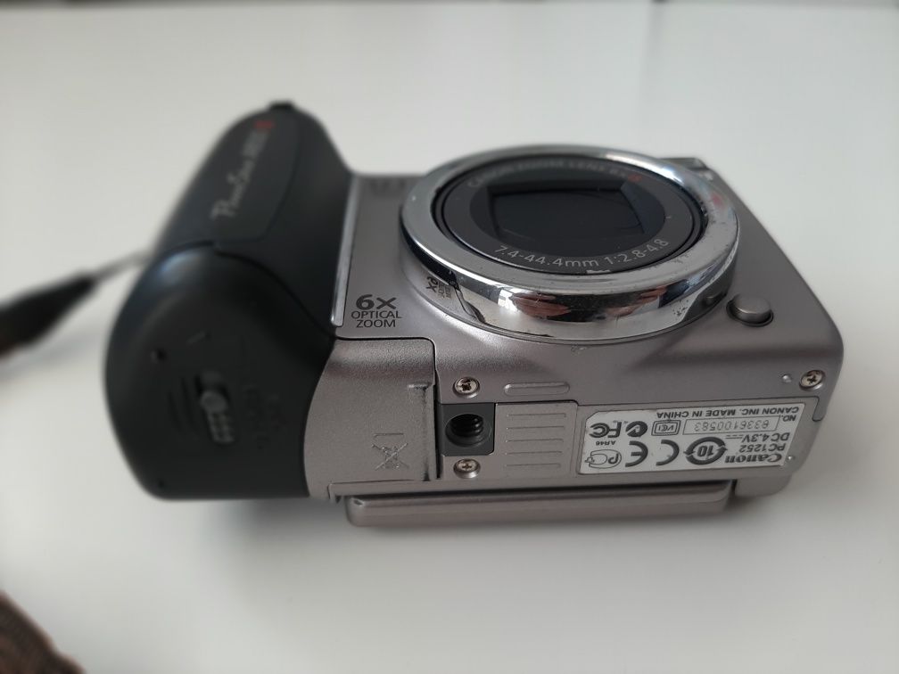 Фотоапарат  Canon A650 is