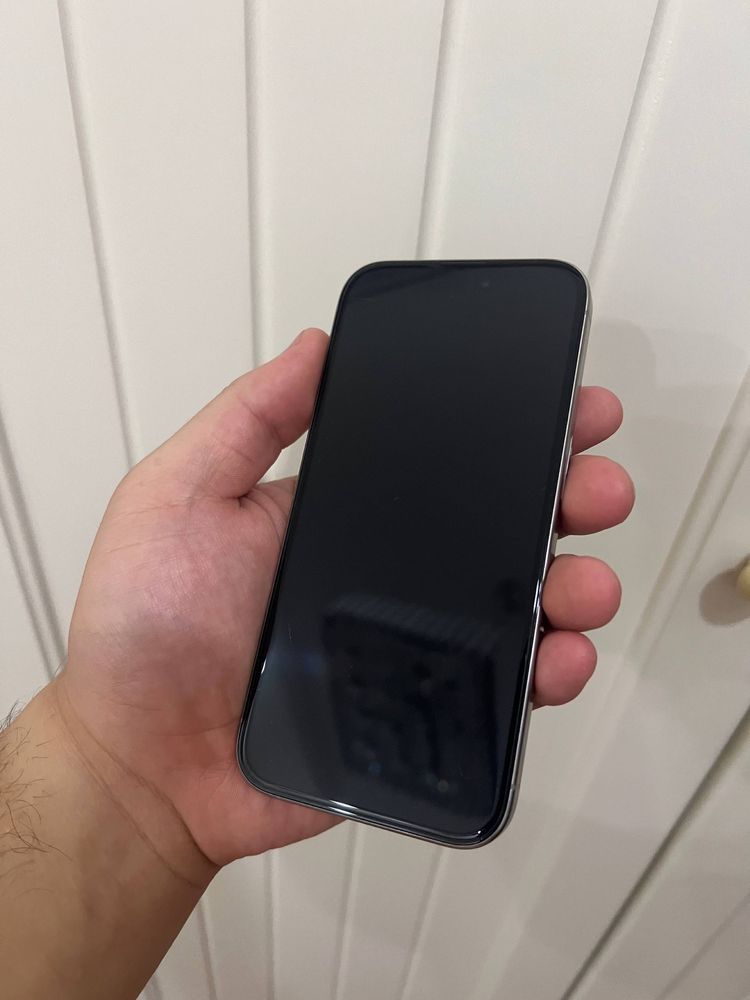 Продается Iphone 15 pro 256 gb