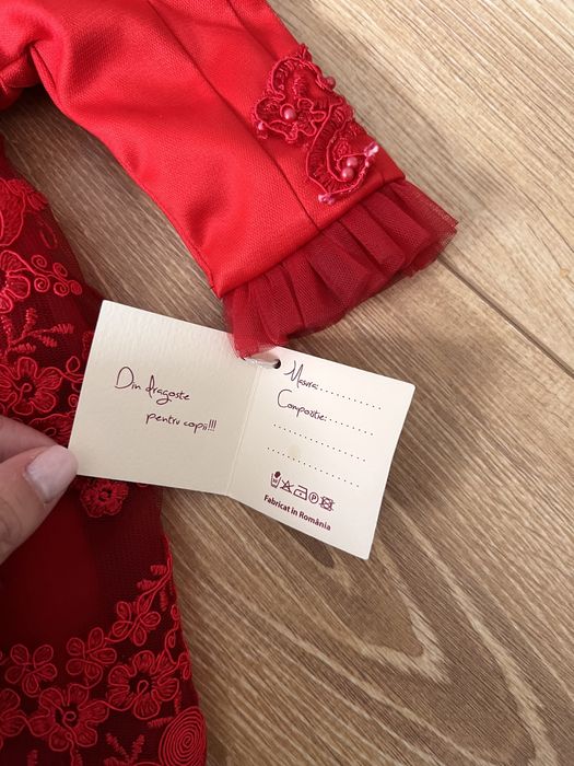 Noua! Rochie elegantă din dantela roșie! Noya Baby