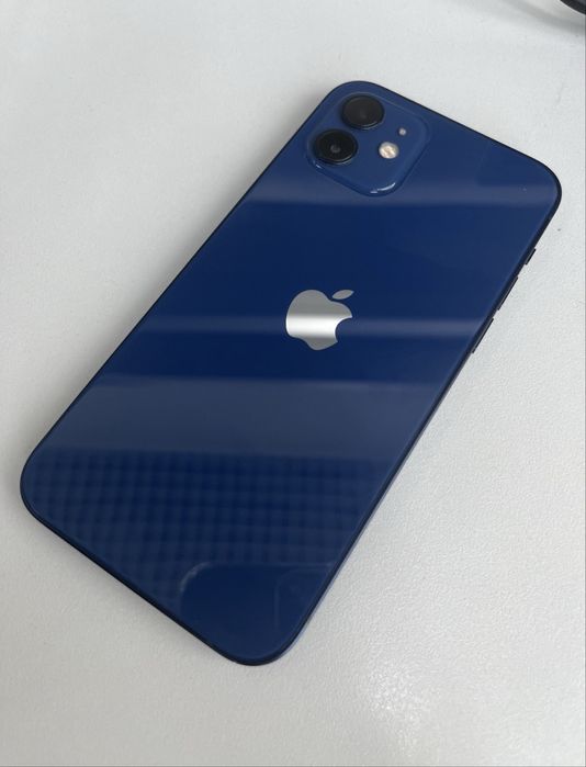 Iphone 12 в хорошем состоянии