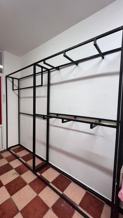 Продам 3 стойки для одежды