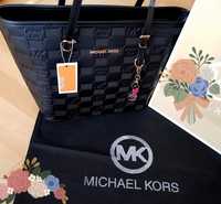 Geanta Michael Kors, super model, logo metalic,saculet, etichetă