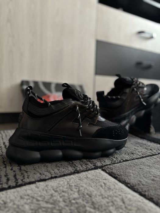 Versace Chain Reaction