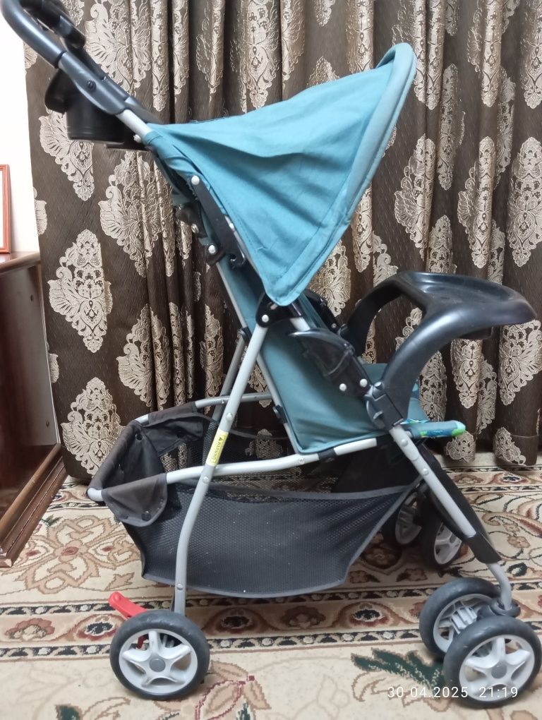 Продам детскую коляску