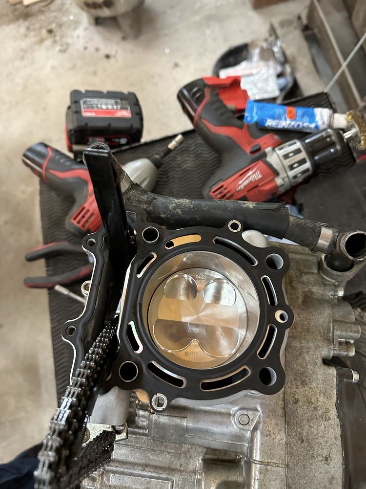 Kawasaki kxf 250 2013 injectie ! Pret in euro !