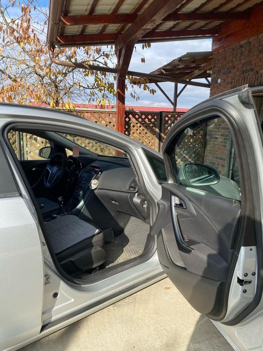Opel Astra 1.7 diesel 2012