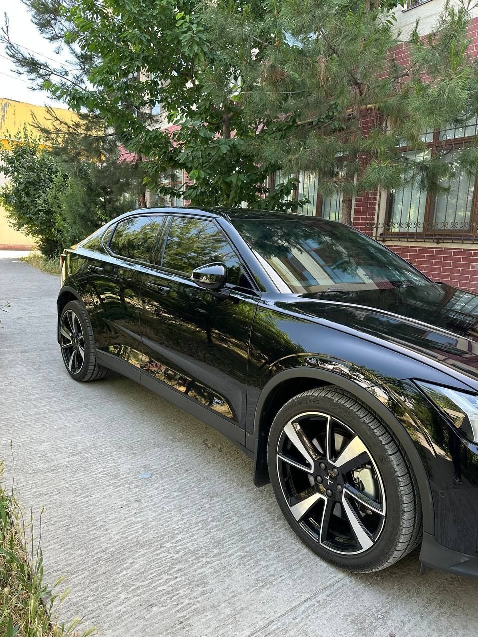 VOLVO POLESTAR-2 панорама СРОЧНО продаётся.