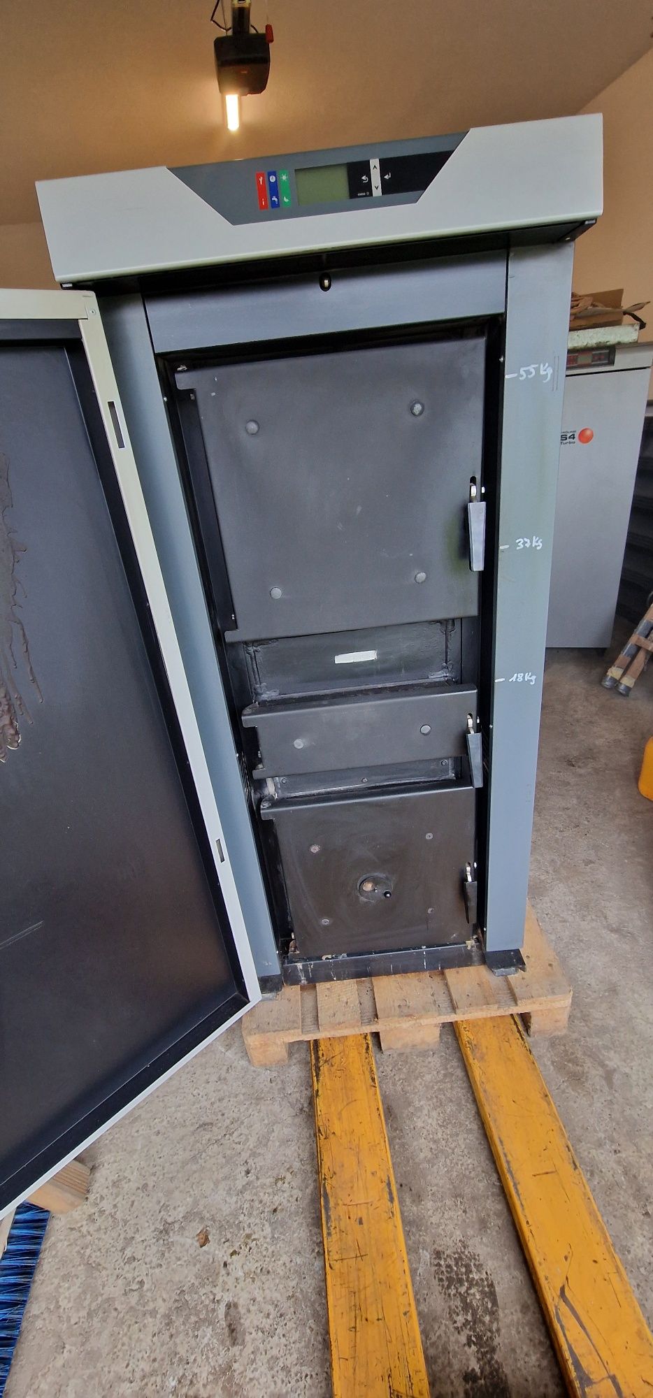 Centrala Bosch Legno one de 34 kw pe lemne