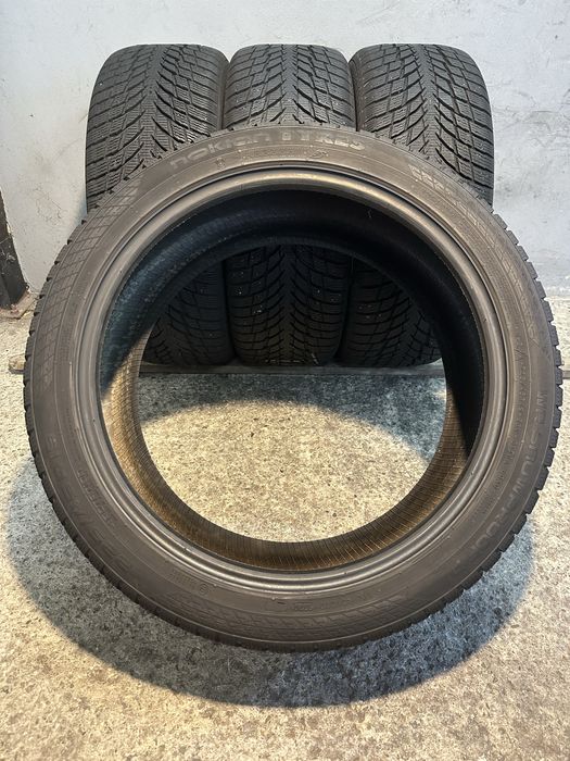 Гуми 225/45/19 NOKIAN Snowproof Winter