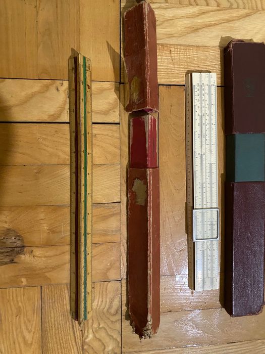 Логаритмични измерителни линии и чертожни инструменти за архитекти