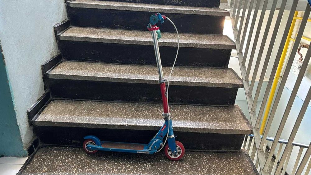 Trotinetă copii Oxelo Decathlon si casca protectie