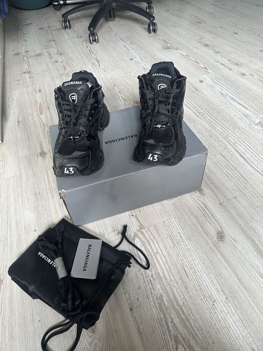 Balenciaga runner 43
