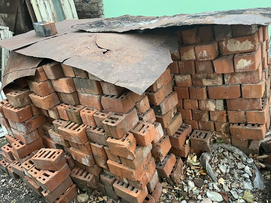 Тухли четворки стари