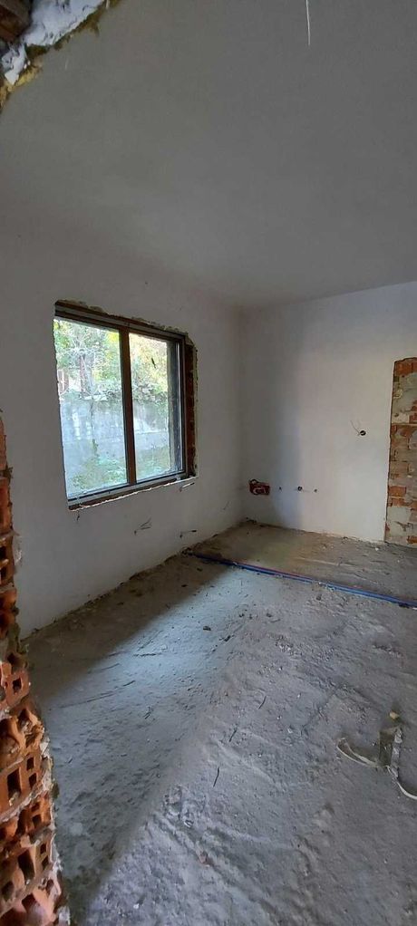 Продава се Къща в Гълъбово - 500 кв.м за 126 €/кв.м - Снимка #4