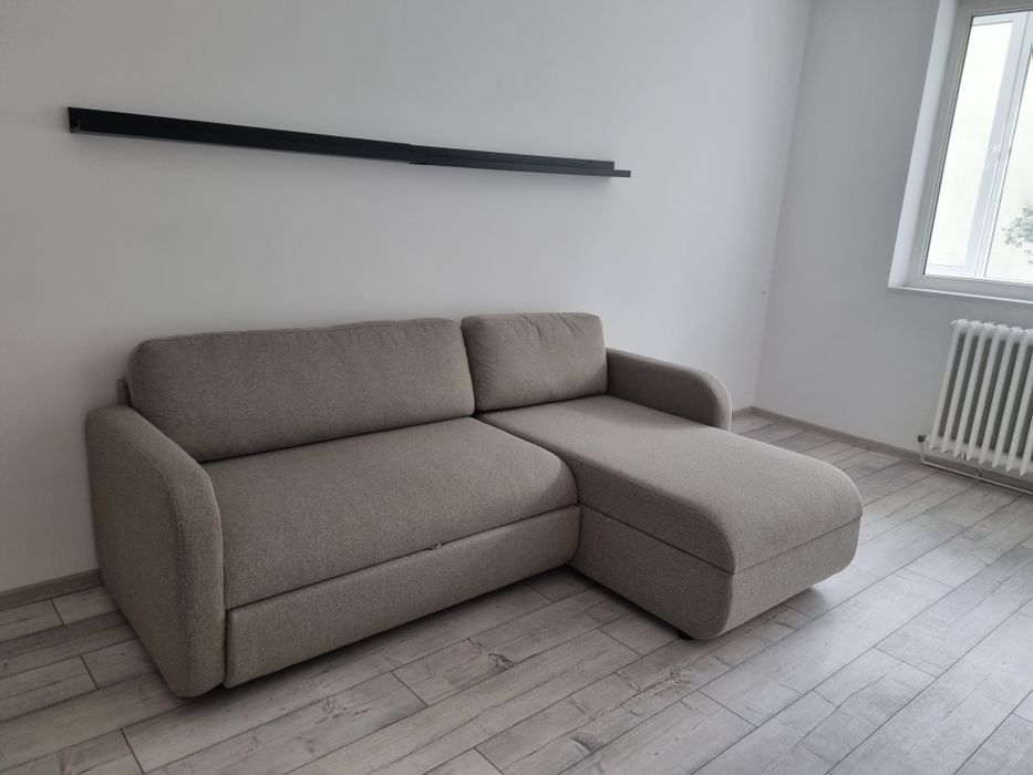 Canapea extensibila cu lada