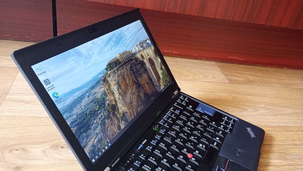 Lenovo ThinkPad X220 IPS, Intel i7-2640M 2.80GHz, 16GB RAM, 500GB HDD