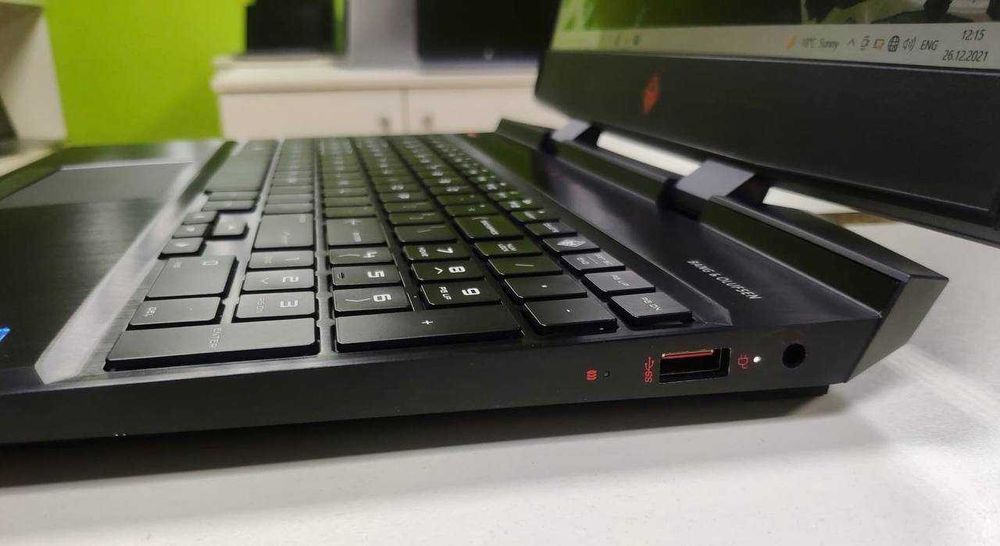 Продам Ноутбук HP Omen 15-dc1069wm