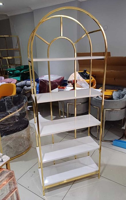 Метална етажерка за салони или магазини