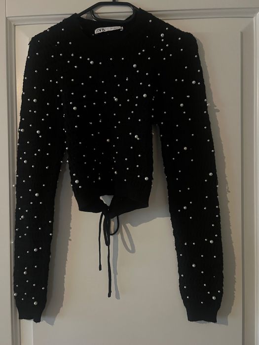 Pulover cu perle Zara