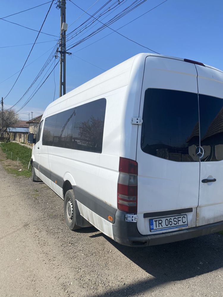 Microbuz Sprinter 8+1 varianta lunga