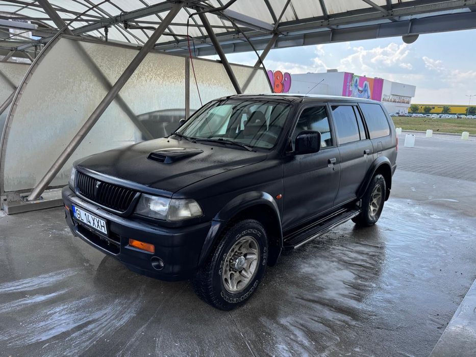 Mitsubishi Pajero sport 250