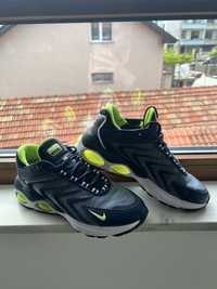 Мъжки спортни обувки - Nike Air Max TW NM