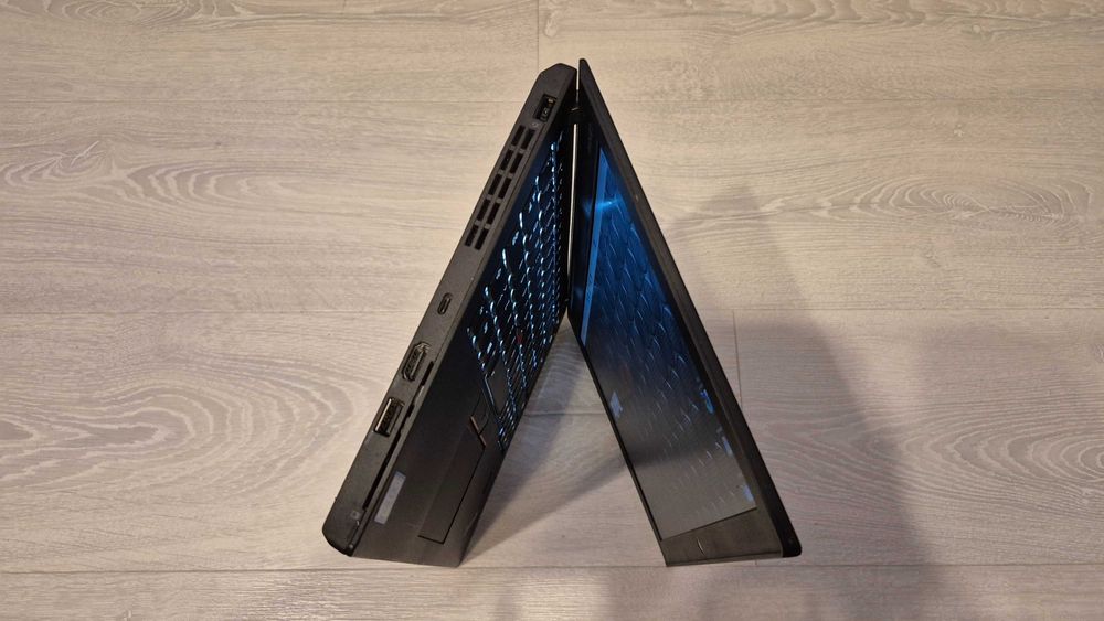 Lenovo Thinkpad x270 i7 7500U 4G LTE 16GB RAM 512GB SSD Windows 11