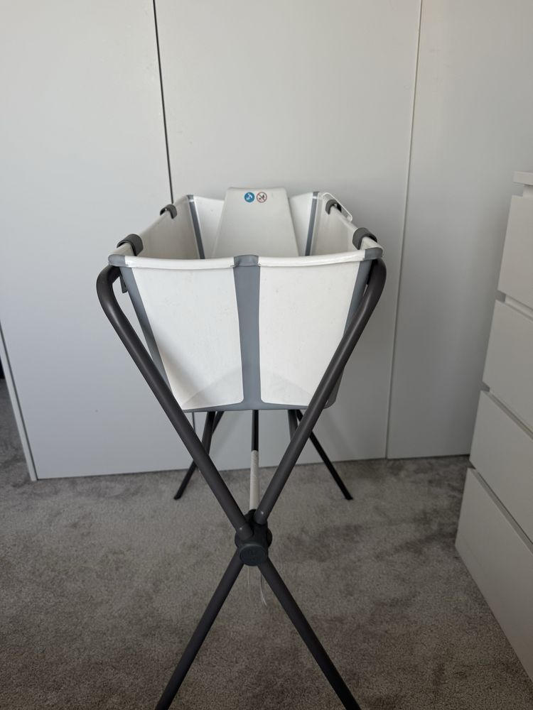 Stokke flexi bath вана за къпане със стойка за новородено