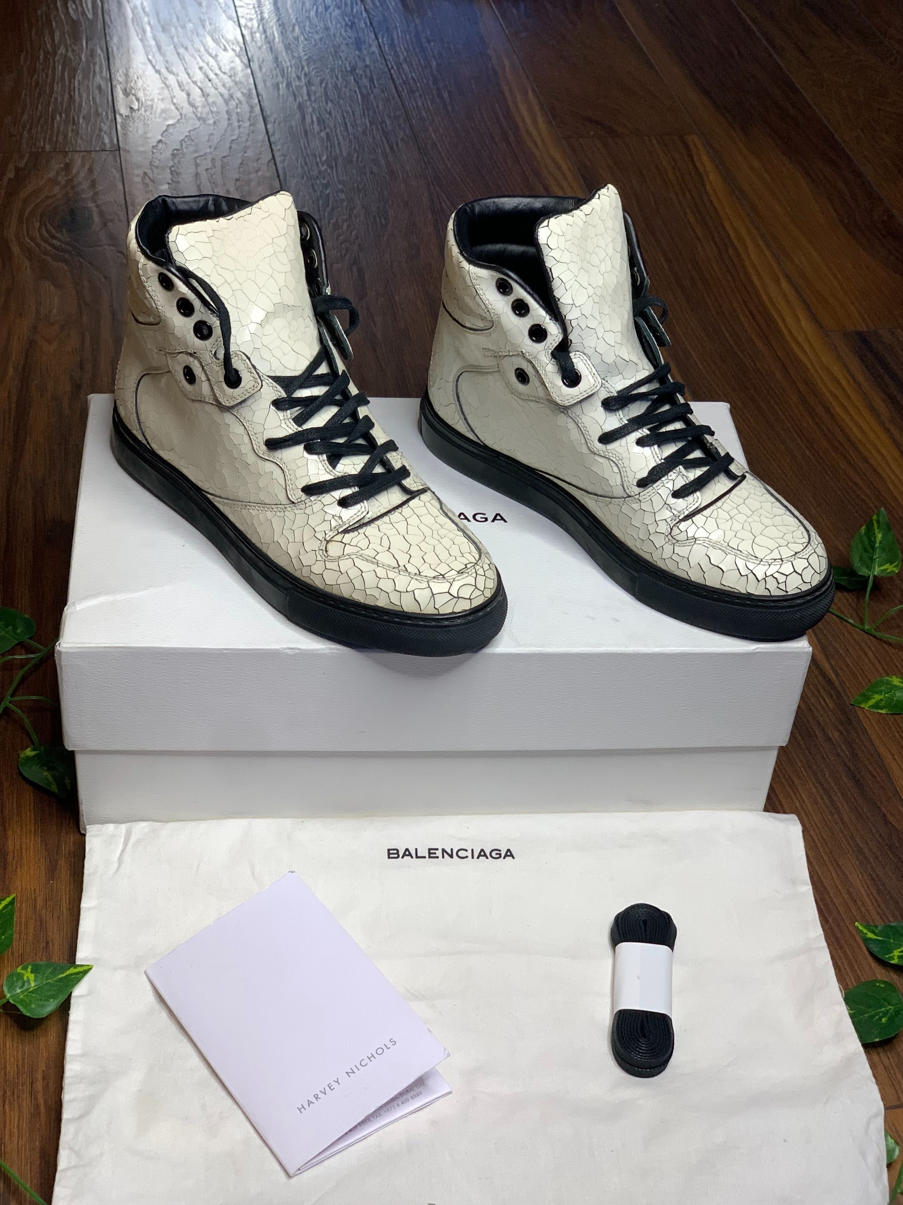 Оргинални Кецове Balenciaga Off white cracked leather.