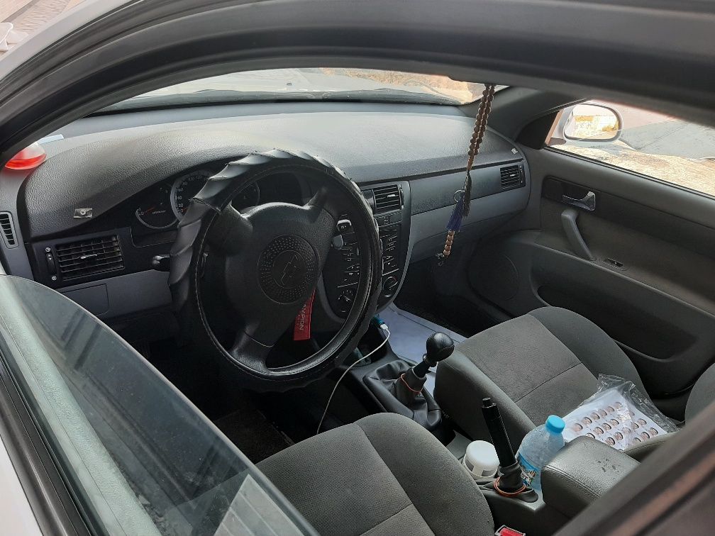 LASETTI 1.8 sotiladi
