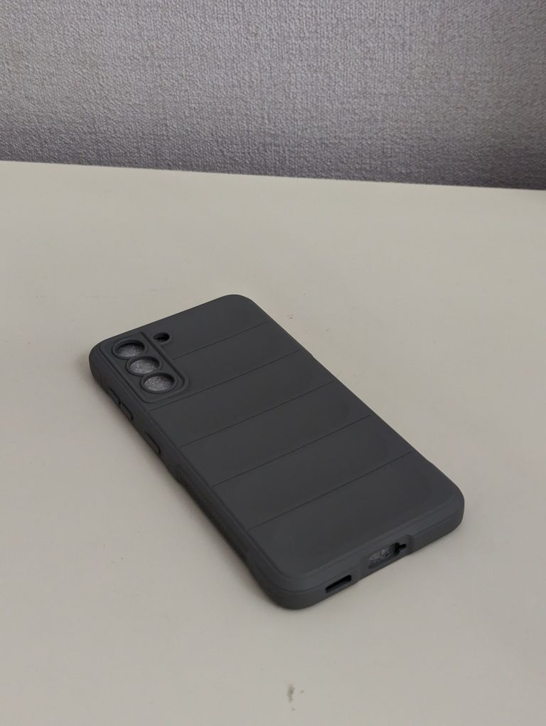 Чехлы для Samsung S21