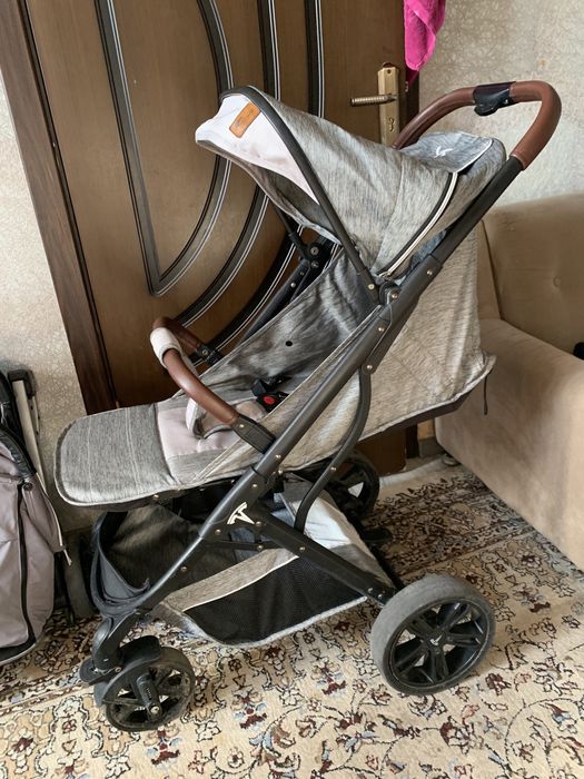 Продам коляску чемодан