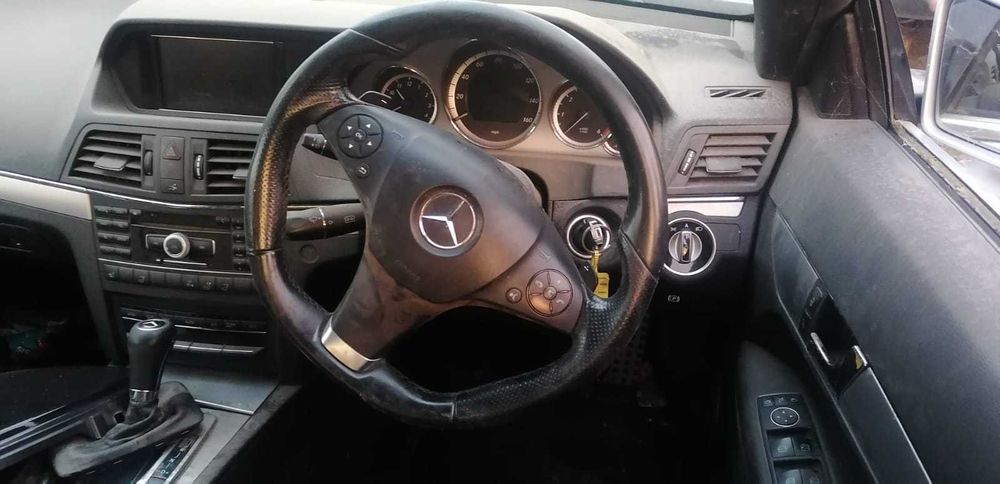 Dezmembrez Mercedes E Class A207 E350 3.0 CDI 7G Tronic Auto 2010