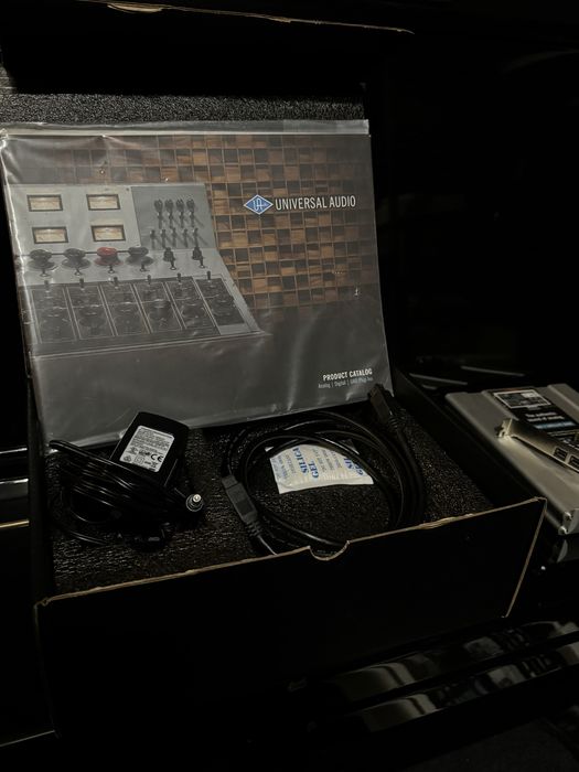 Vând UAD-2 Satellite Quad