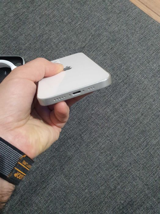 iPHONE 12 - baterie 100% - pret 11oo lei FIX