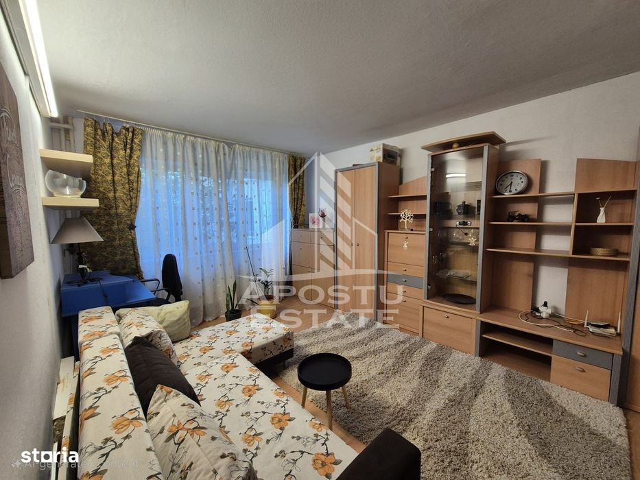 Apartament cu o camera in zona Complexului Studentesc , decomandat
