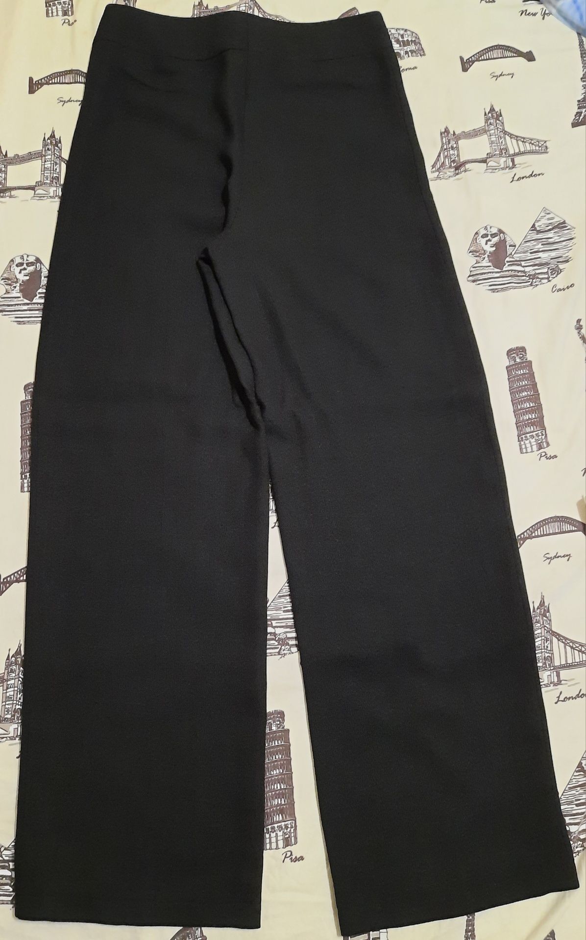 Vand pantaloni eleganti de dama