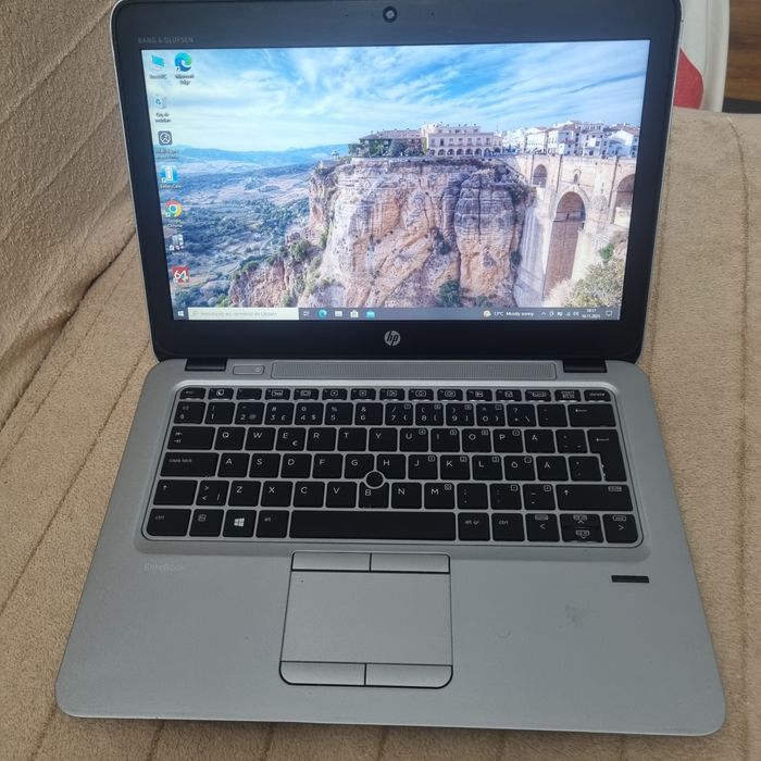 Hp I5-7300U,16Gb Ram