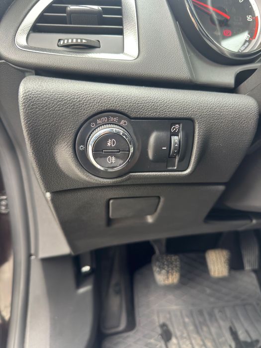 OpelAstra J 2012