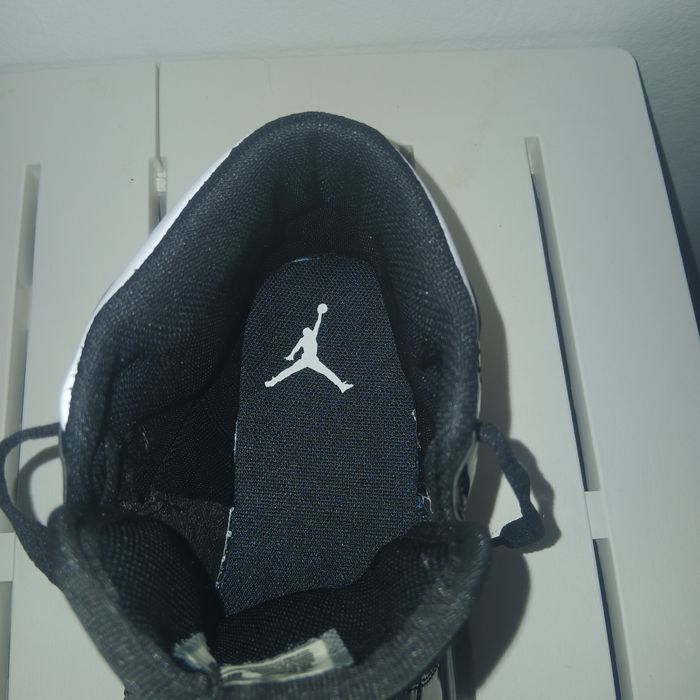 Jordan Air 1 Mid Premium