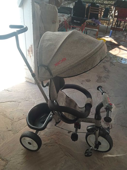 Продаётся детский трёхколёсный велосипед коляска в отличном состоянии;