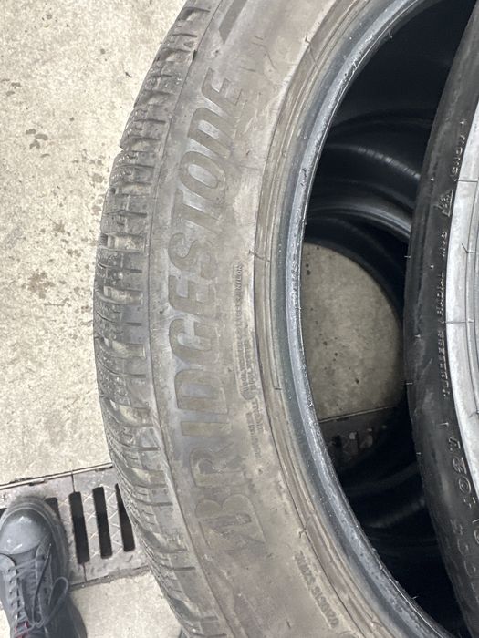 245/45/19 Бридстоун 4бр
