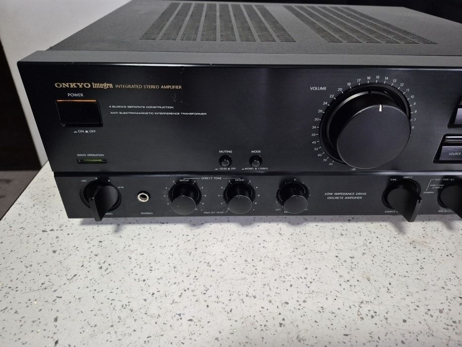 Amplificator Onkyo A-8670